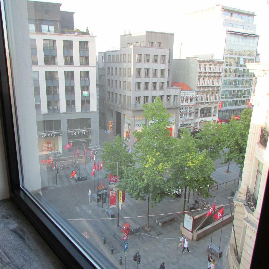 Huidreal Meir Antwerp Exterior photo