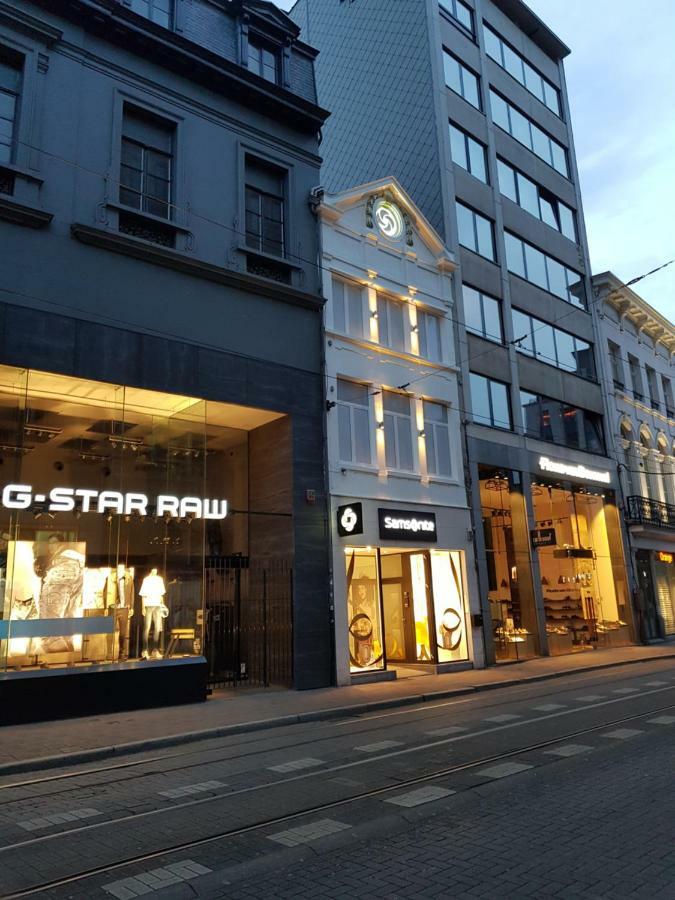 Huidreal Meir Antwerp Exterior photo